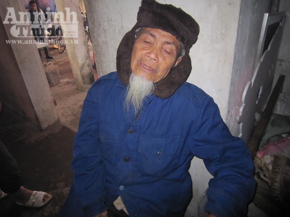 Thảm thương đôi vợ chồng trẻ bị tàu hỏa tông trên đường đi lại mặt ảnh 3