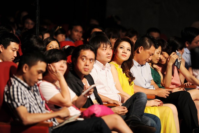 Ca khúc "Mình bên nhau mãi" đứng đầu ảnh 1