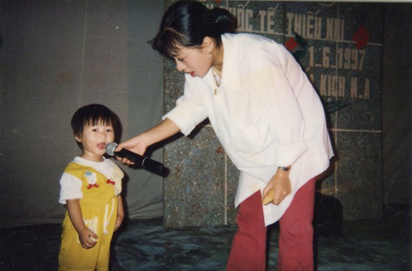Mẹ Hương Tràm tiết lộ "tất tần tật" về con gái ảnh 1