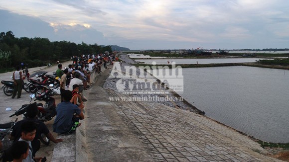 Tranh chấp nuôi ngao, gần 100 người dân đâm chém nhau kinh hoàng ảnh 1