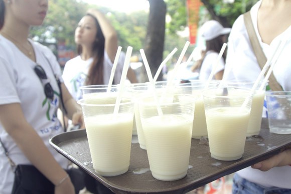 1.000 cốc Tào phớ thật xóa tan mệt mỏi, lo âu của sĩ tử và phụ huynh ảnh 3