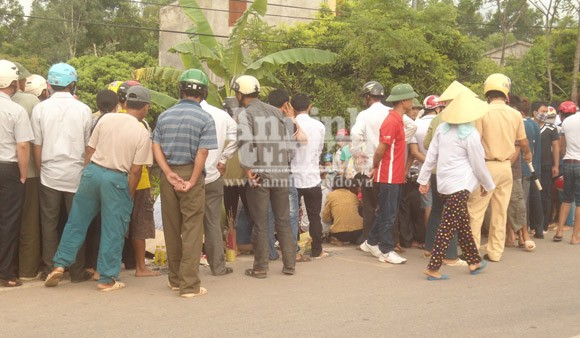 Mất lái, xe ô tô Lifan lao thẳng xuống ao làm 4 người chết ngạt ảnh 3