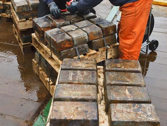 Phát hiện kho báu 36 triệu USD dưới biển sâu ảnh 3