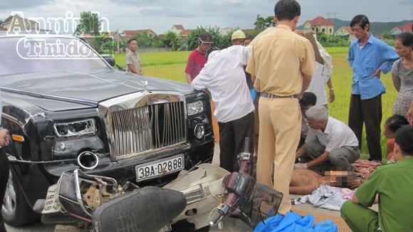 Siêu xe Rolls-Royce Phantom đâm 2 người chết tại chỗ ảnh 1