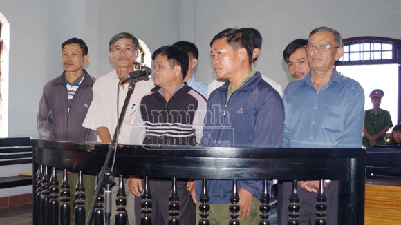 Xét xử GĐ, PGĐ để mất hơn 1.000ha rừng ảnh 1