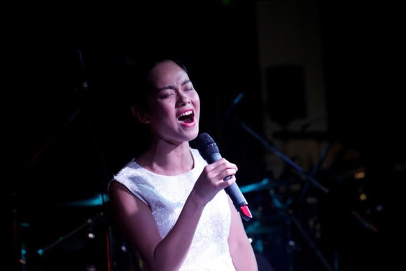 Hương Tràm, Hoàng Quyên "bắt tay" làm minishow ảnh 9