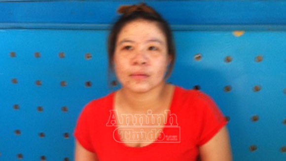 “Tú bà” tấn công CSGT và chứa mại dâm sa lưới ảnh 2
