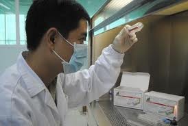Sự cố quý ông hỏng “vật báu” và những hệ lụy ảnh 1