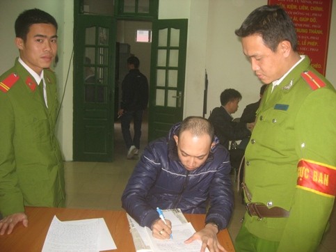 Thu gần 1.000 sản phẩm mỹ phẩm “càng gãi, càng ngứa” ảnh 4