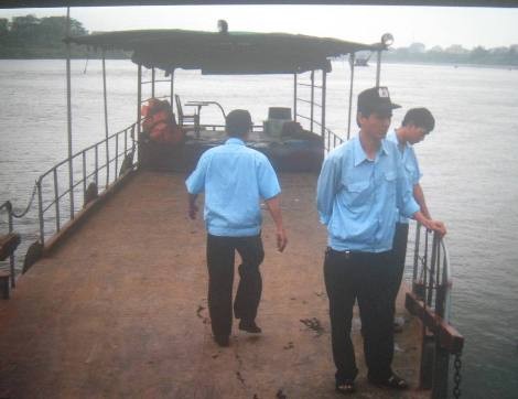 Đình chỉ hoạt động bến đò chui ở phường Ngọc Thụy ảnh 6