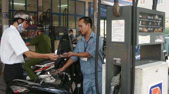 Bộ Tài chính quyết định kiểm tra 3 công ty kinh doanh xăng dầu lớn ảnh 1
