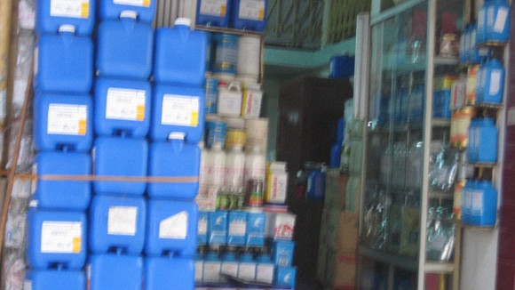 Phụ gia thực phẩm độc hại: Quản ai, ai quản? ảnh 1