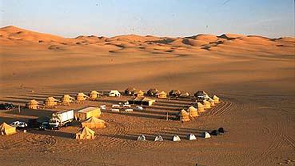 Chôn cất bí mật ông Gaddafi trên sa mạc ảnh 1