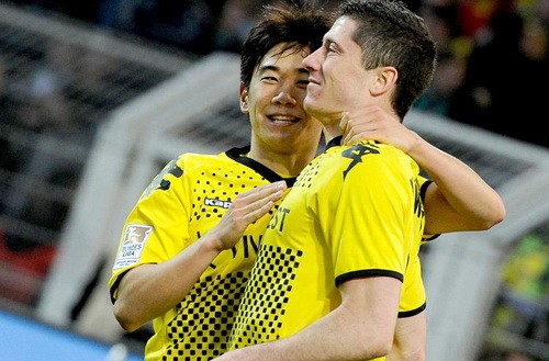 Lewandowski trên đường đến Old Trafford ảnh 1