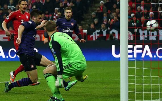 Arsenal "khóc ròng" sau chiến thắng 2-0 trước Bayern Munich ảnh 1