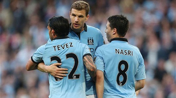 Wigan lâm nguy trong cuộc đua trụ hạng ảnh 3
