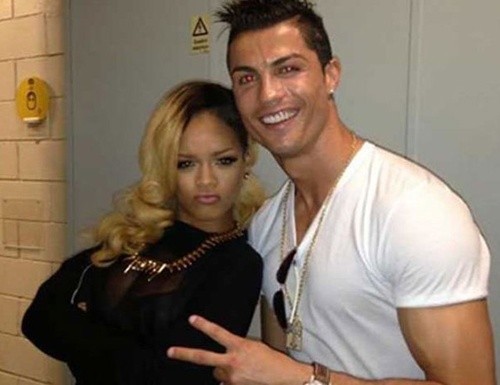 Đâu là giới tính thật của Ronaldo? ảnh 1