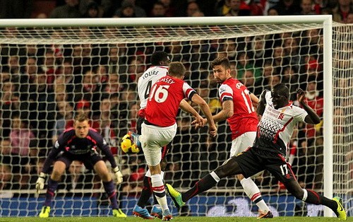 Arsenal dập tắt tham vọng xưng vương của Liverpool ảnh 2