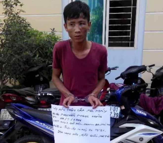 Vờ sống tử tế để trộm xe của bạn cùng phòng trọ ảnh 1