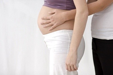 Thiếu nữ tuổi teen không biết mình mang thai cho đến khi sinh ảnh 1