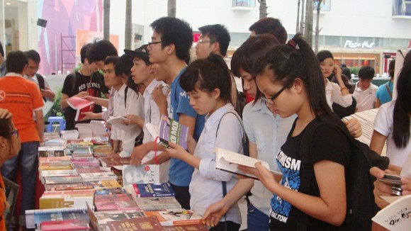 Bảo vệ tác quyền văn học: “Đứa con” chưa lớn ảnh 1