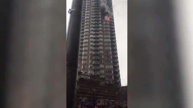 Cháy nhà cao tầng tại New York, 1 người thiệt mạng ảnh 1