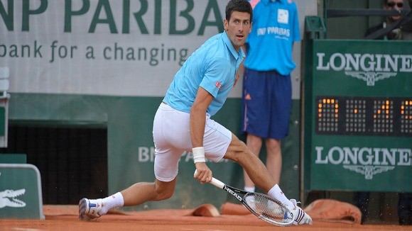 Nole "dạo chơi" trước Tsonga ở vòng 4 đơn nam Roland Garros ảnh 1