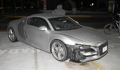 Siêu xe Audi R8 "bể đầu" bởi chân sút Paolo Gonzales ảnh 1