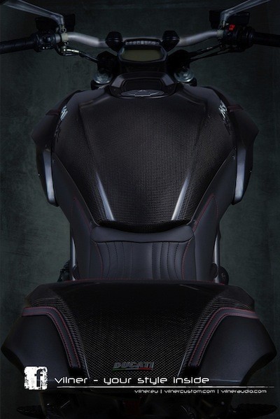 Khẳng định đẳng cấp với “xế nổ” Ducati Diavel bọc da ảnh 14
