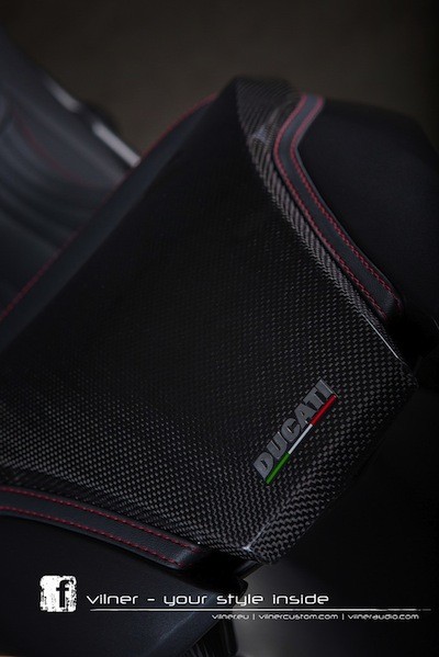 Khẳng định đẳng cấp với “xế nổ” Ducati Diavel bọc da ảnh 15