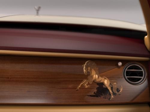 Sau rồng, Rolls-Royce Ghost tiếp tục có phiên bản ngựa ảnh 1