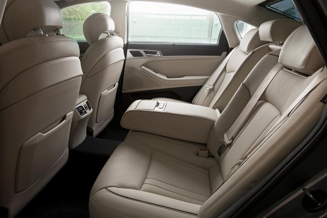 Hyundai Genesis 2015: Mạnh mẽ và hiện đại ảnh 5