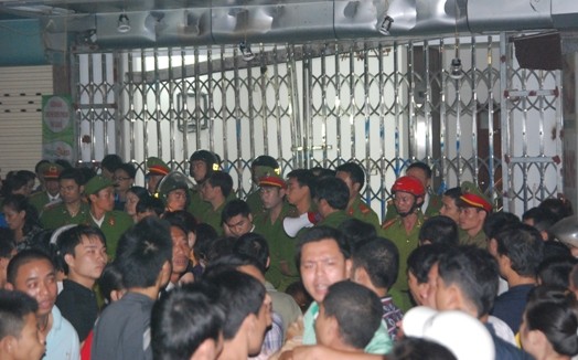 Chủ nợ bao vây, tấn công nhà con nợ ôm 170 tỷ đồng bỏ trốn ảnh 3