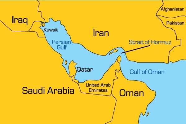 Iran tập trận ở eo biển Hormuz - Mỹ "ngồi trên đống lửa" ảnh 3