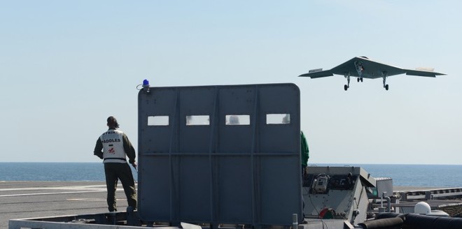 X-47B làm xoay chuyển hình thái tác chiến trên không hiện đại ảnh 2