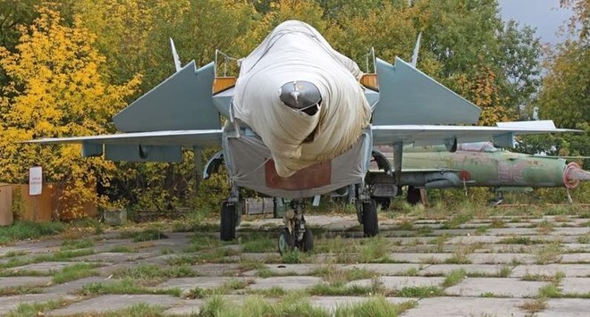 J-20 Trung Quốc có nguyên mẫu từ máy bay MiG-1.44 của Nga? ảnh 3