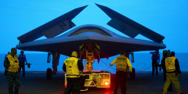 X-47B: Đối thủ thách thức đáng gờm của F-35 ảnh 1