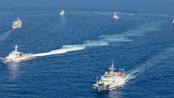 8 tàu Trung - Nhật dàn trận 1 "chọi" 1 ở Senkaku ảnh 1