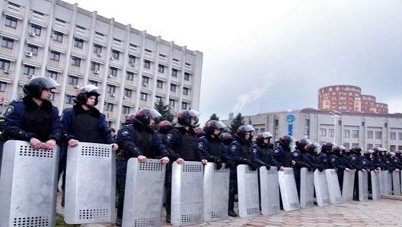 Nghị sỹ Odessa thân Nga trốn sang Crimea vì sợ bị Ukraine bắt ảnh 1
