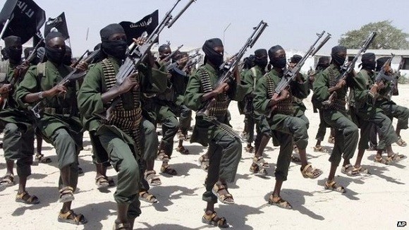 Phiến quân al-Shabab tấn công ngôi làng tại Kenya giết hại người dân ảnh 1