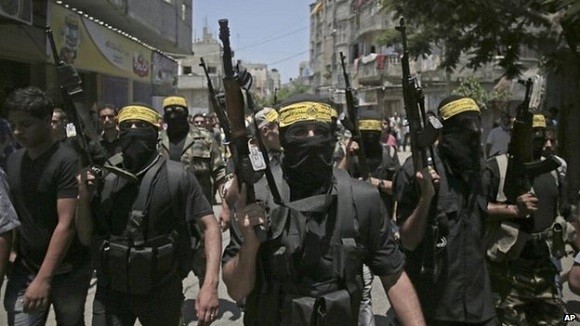 Israel tấn công vào Dải Gaza, Hamas cảnh báo trả giá đắt ảnh 1