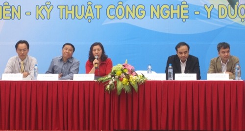20.000 học sinh tham gia ngày hội hướng nghiệp năm 2013 ảnh 3