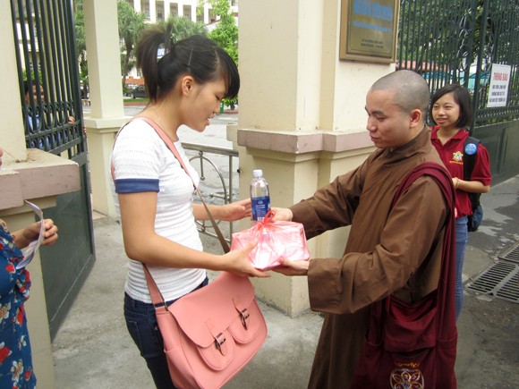 Biển, đảo câu hỏi hay và ấn tượng trong đề thi khối C ảnh 4