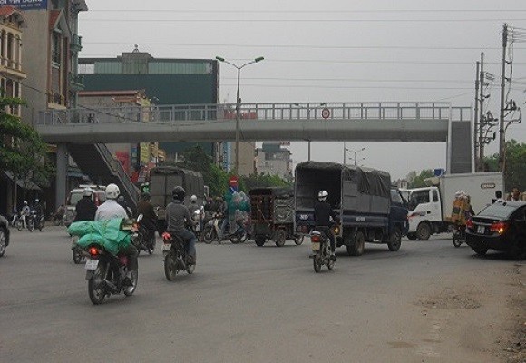 Ngán ngẩm xem cảnh "nhanh một giây, chậm cả đời" ảnh 1