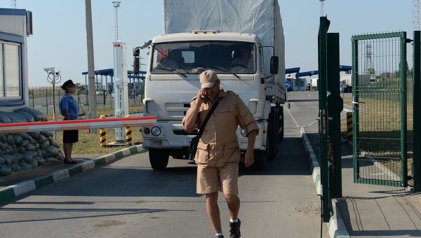 34 xe tải đầu tiên trở về Nga sau khi cung cấp viện trợ cho Luhansk ảnh 1