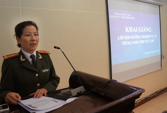 Phòng QLXNC: Nỗ lực học tập để phục vụ nhân dân tốt hơn ảnh 1