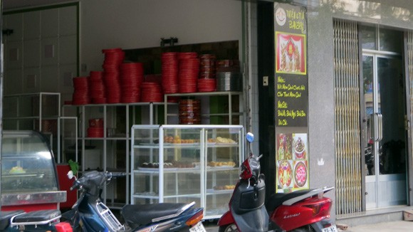 Ăn bánh mì que, 26 người nhập viện ảnh 1