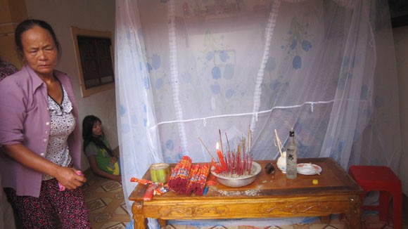 Vừa xong đám cưới con gái, chồng cầm dao đâm chết vợ tại chỗ ảnh 1