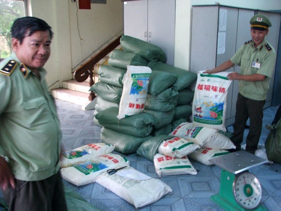 Tịch thu 1.250kg bột ngọt lậu từ Trung Quốc ảnh 2