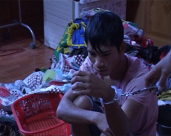 Khởi tố, bắt tạm giam 5 đối tượng mua bán trái phép chất ma túy ảnh 1